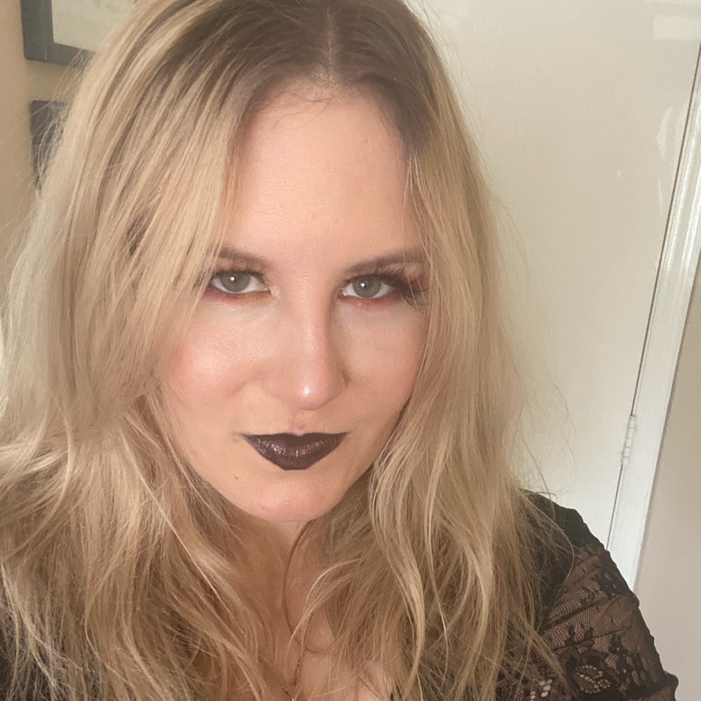 Meet your Posher, Tara